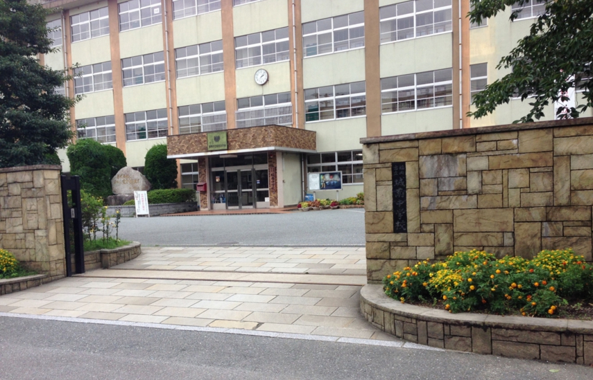 中学校　福岡市立城南中学校（中学校）まで756m