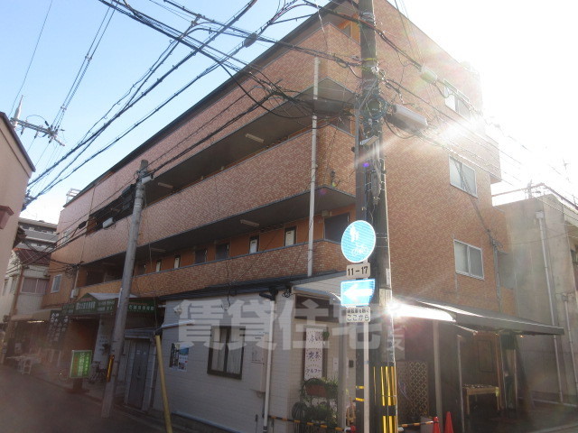 茨木市本町のマンションの建物外観