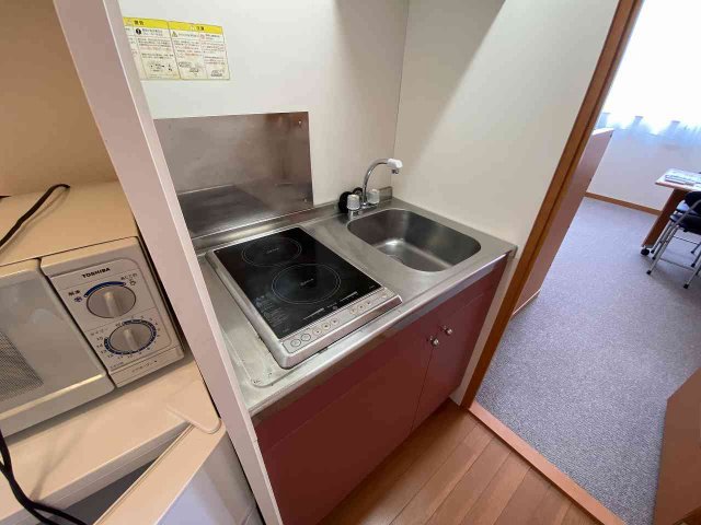 キッチン　設備仕様は号室により異なる為、現況を優先とします。