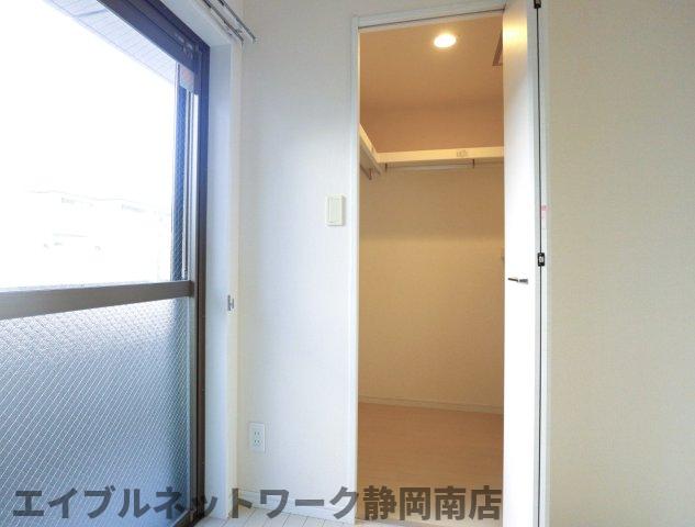 収納　大きなスペースがあり、収納には困りません