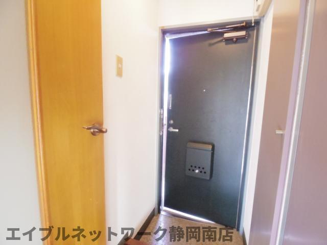 玄関　シンプルで使いやすい玄関です