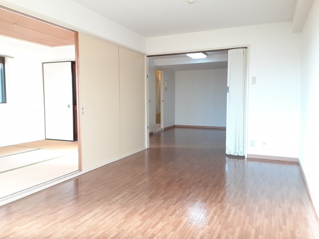 居室・リビング　居室は広々使えます！