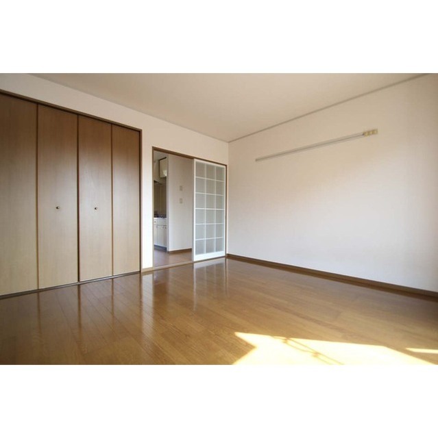 居室・リビング　内装写真は全て１０３にて撮影