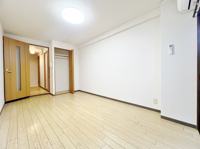 居室・リビング　フローリング部屋