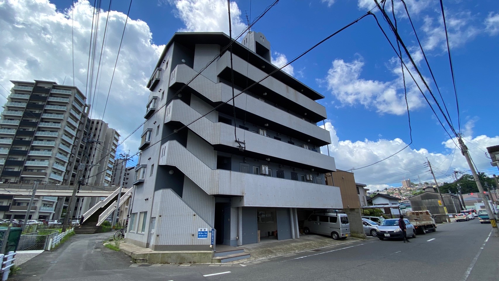 セントラルハウス上荒田の建物外観