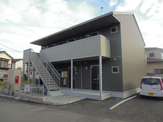 ロイヤルコーポ子飼本町の建物外観