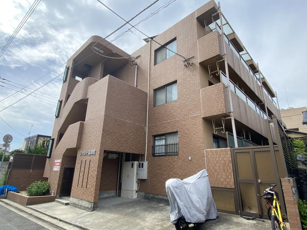 高松市福岡町のマンションの建物外観