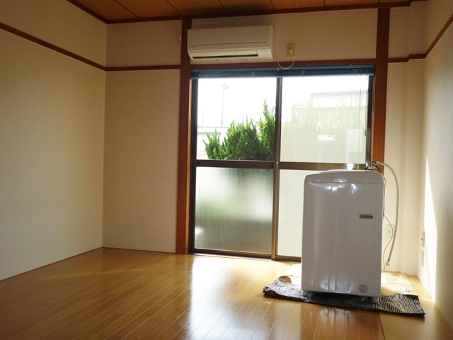 居室・リビング　洋室