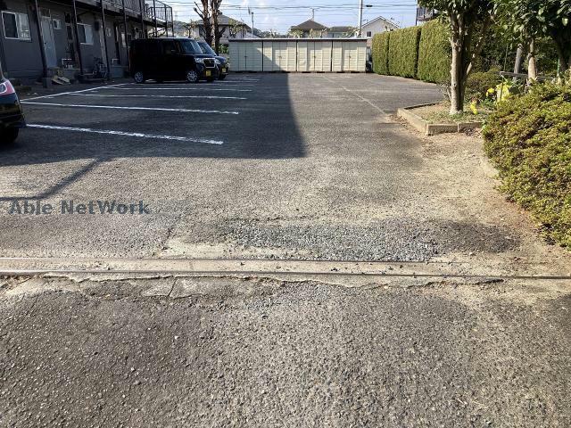 駐車場　駐車場