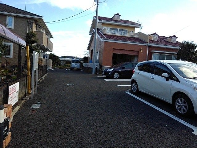 【日立市水木町のアパートの駐車場】