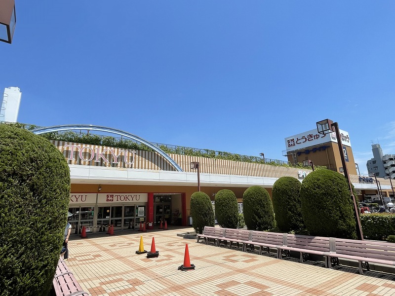 ショッピングセンター　ライトオン高島平東急ストア店（ショッピングセンター）まで654m