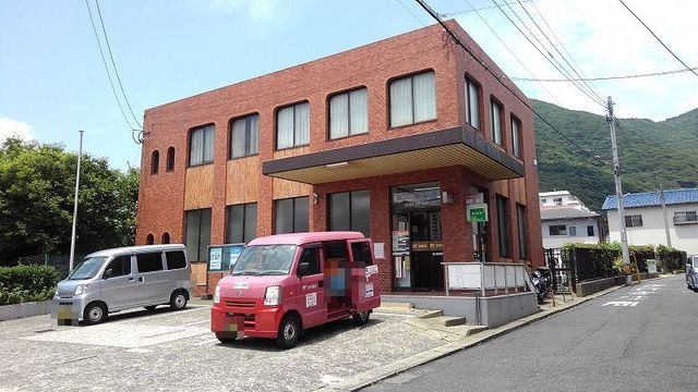 【北九州市小倉南区葛原のマンションの郵便局】