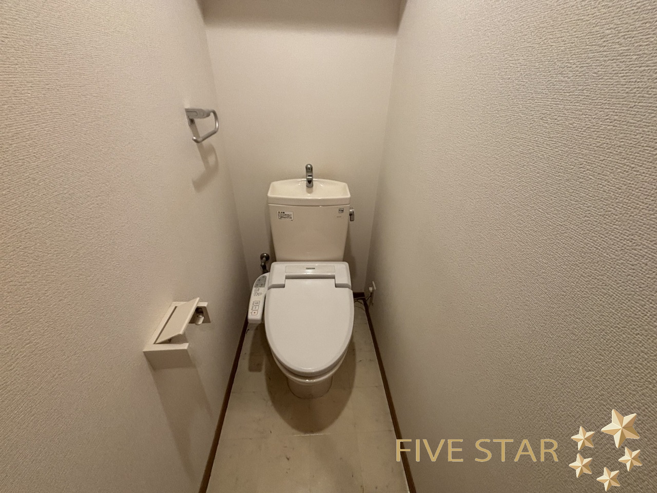 京阪本線 枚方市駅 徒歩8分 4階建 築22年のトイレ写真