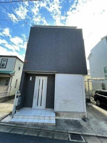 世田谷区松原４丁目戸建の建物外観