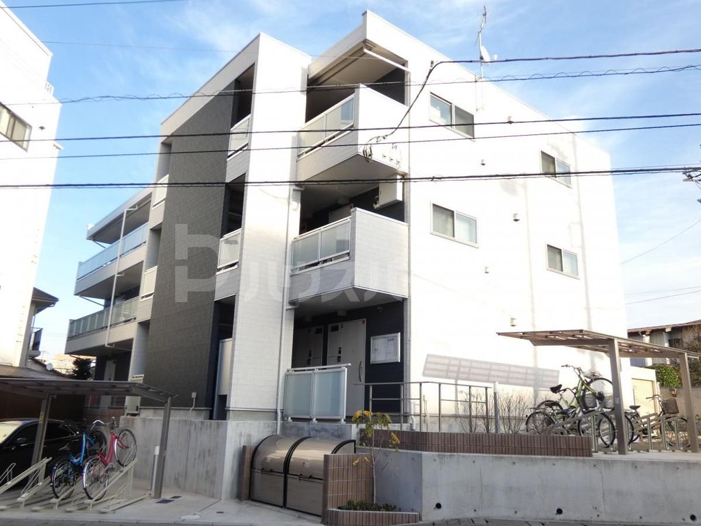 【松戸市竹ケ花のマンションの建物外観】