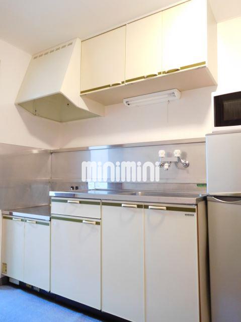 キッチン　収納豊富なキッチンです。