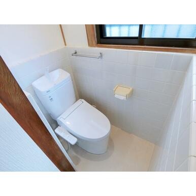 ＪＲ呉線 安芸阿賀駅 徒歩18分 2階建 築43年のトイレ写真
