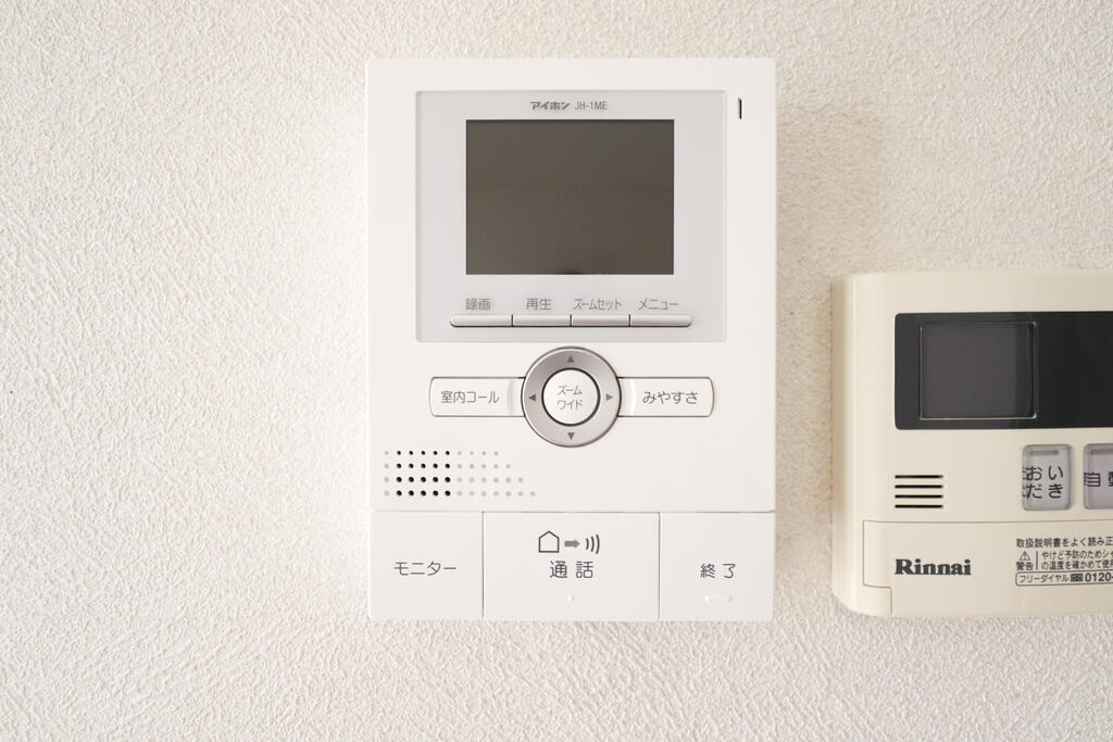 セキュリティ　安心のモニター付きインターホン♪