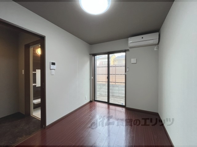 居室・リビング　洋室