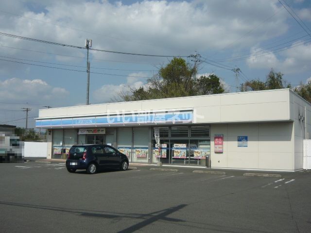 コンビニ　ローソン 串木野神村学園前店（コンビニ）まで884m
