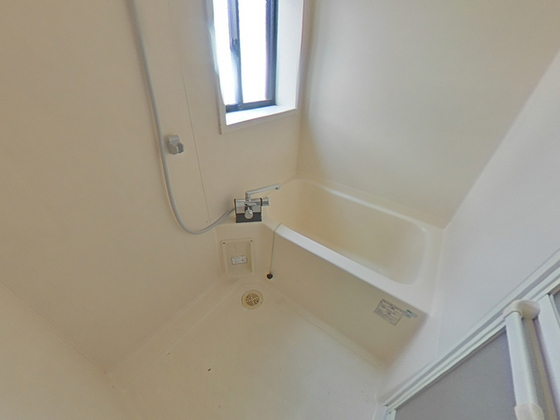 バス・シャワールーム　※別部屋の写真です