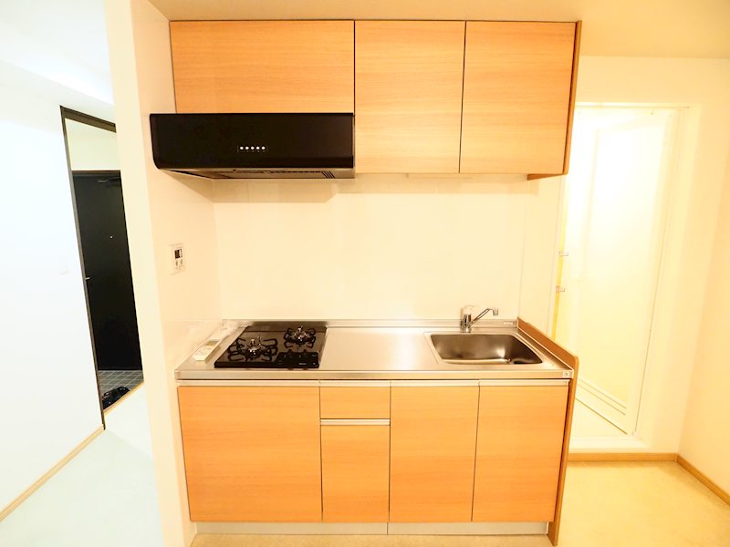 キッチン　※別タイプ参考写真