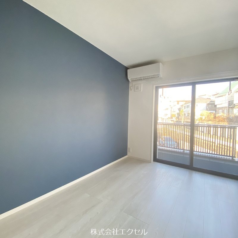 居室・リビング　白を基調とした明るいお部屋♪