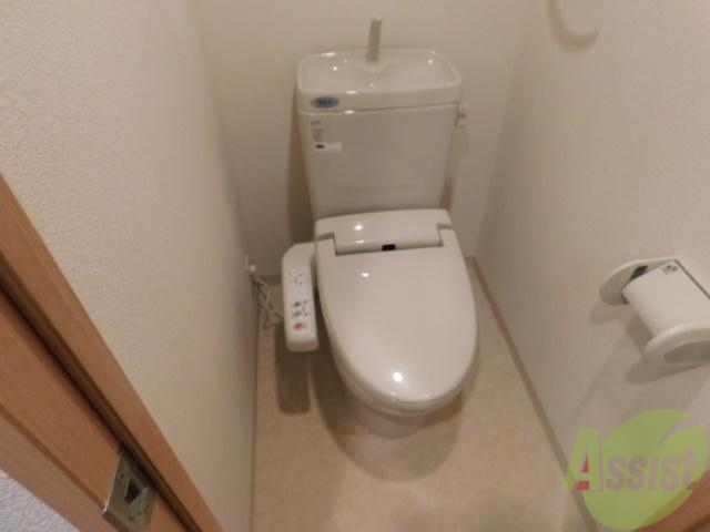 トイレ　嬉しい独立洗面台です