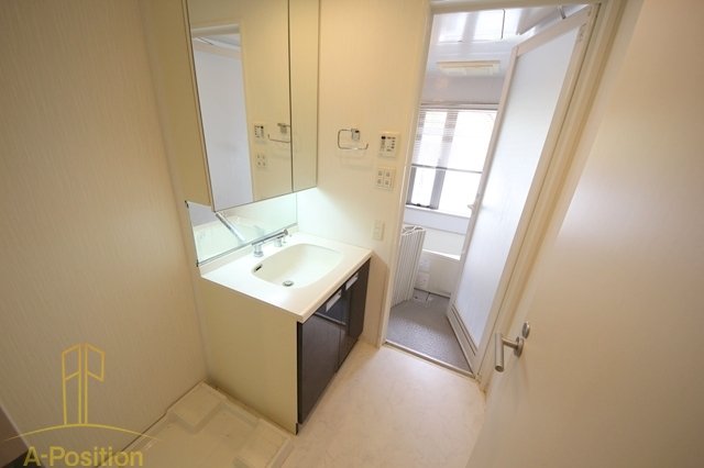 洗面設備　レジュールアッシュ福島