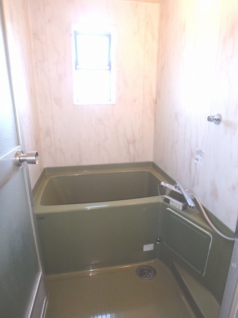 バス・シャワールーム　ゆったりバスルーム♪