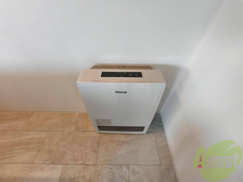 その他　暖房です。冬場の寒い日でも安心ですね～