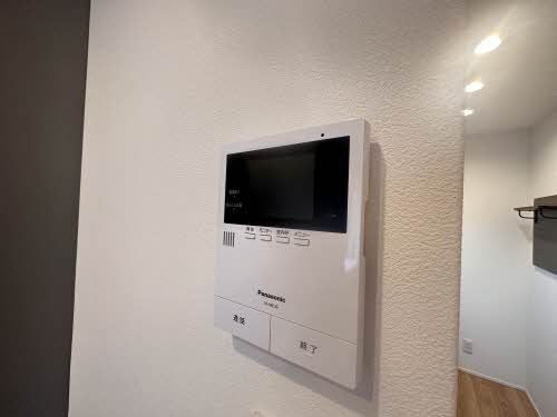 セキュリティ　モニター付きドアホン