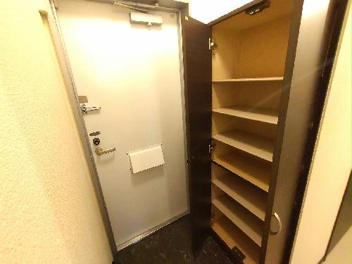 玄関　設備・使用は号室により異なる為、現況を優先致します。