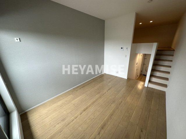 居室・リビング　※室内画像は別号室のもの