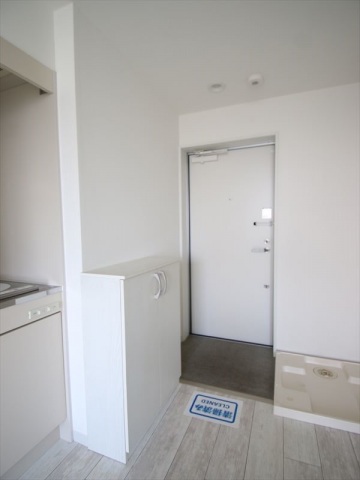 玄関　玄関　シューズボックス完備