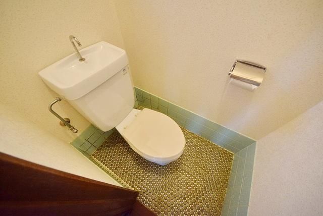 トイレ　トイレ