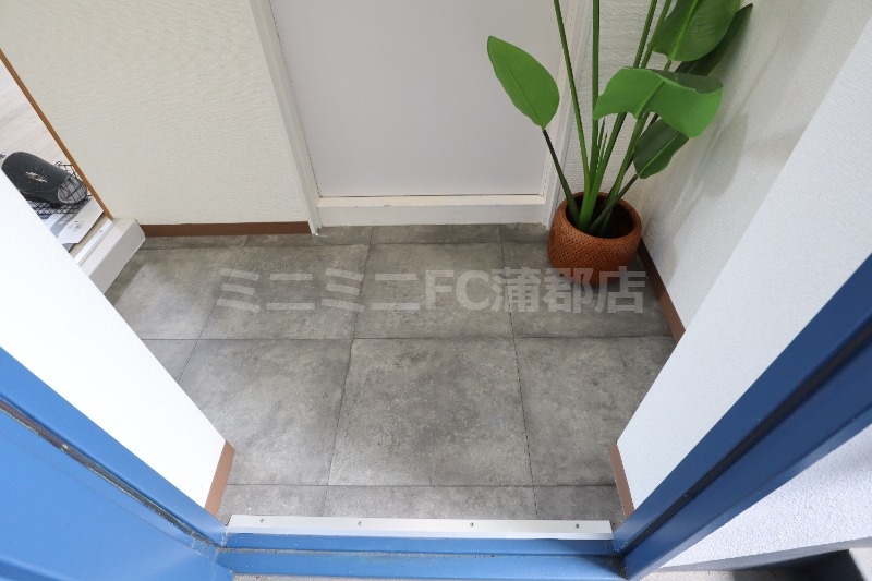 玄関　モデルルーム