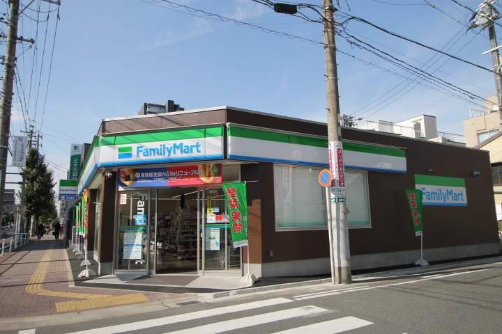 コンビニ　ファミリーマート鳥居通店（コンビニ）まで606m
