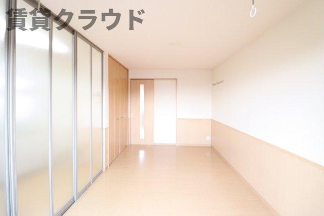 居室・リビング　清潔感のあるきれいなお部屋です♪