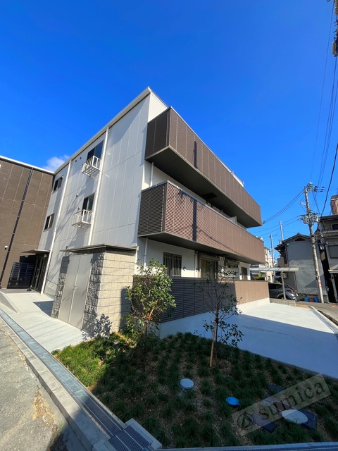 建物外観　スタイリッシュな建物です＾＾