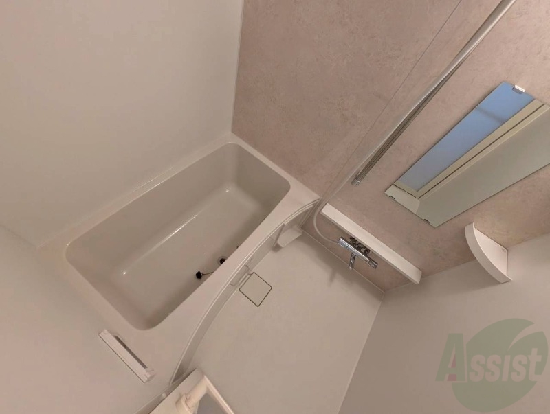 バス・シャワールーム　お風呂になります。一日の疲れを癒してくださいね。