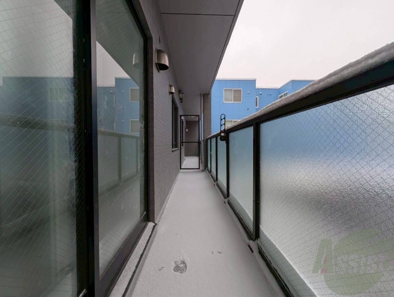 バルコニー　バルコニーです。洗濯物を干したり一息ついたりできますね！