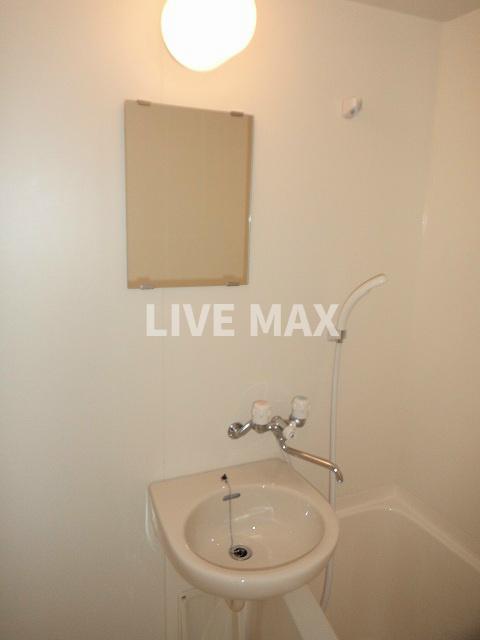 洗面設備　※写真は別部屋の物となります