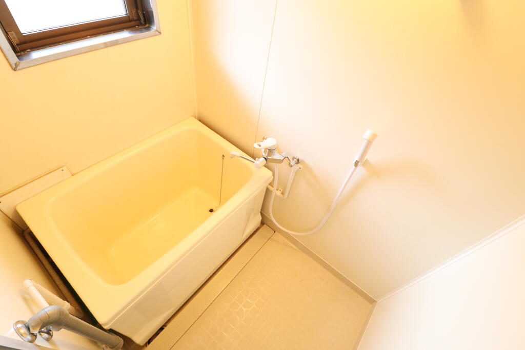 バス・シャワールーム　バスルーム