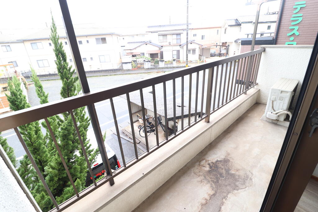 バルコニー　バルコニー