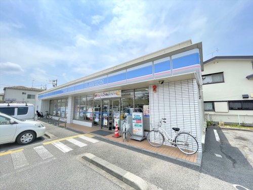 コンビニ　ローソン　春日部大沼5丁目店（コンビニ）まで439m