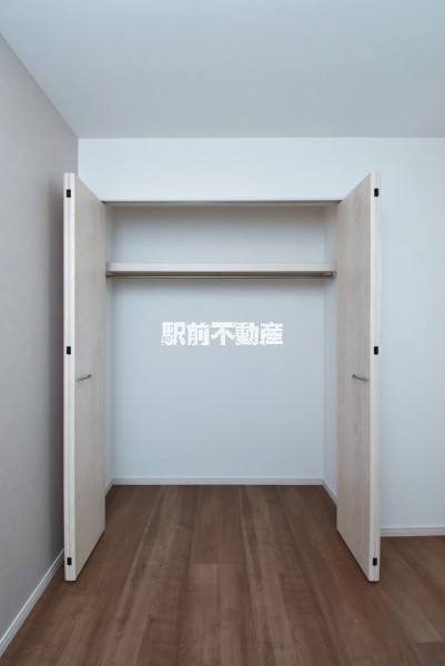 収納　写真は同シリーズ別物件