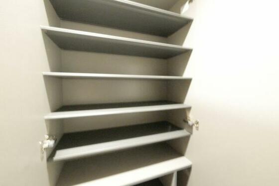 玄関　シューズボックス