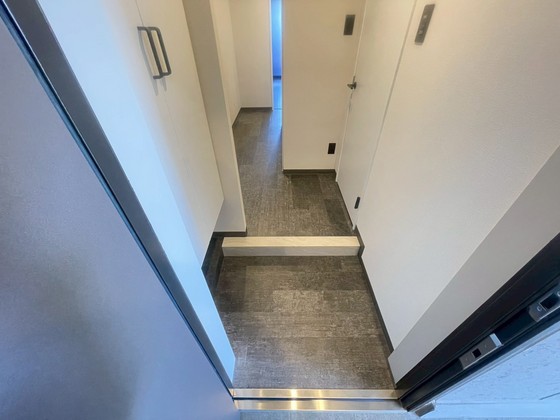 玄関　※別部屋の写真です