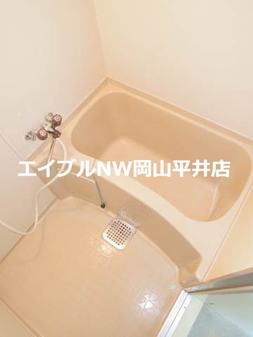 バス・シャワールーム　同タイプのお部屋の写真です